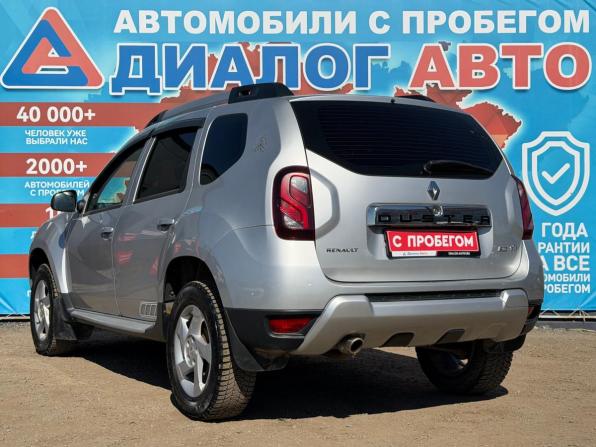 Renault Duster I Рестайлинг с пробегом 2017 года, цена 1 090 000 рублей, 175000 км, внедорожник, Автокод Объявления