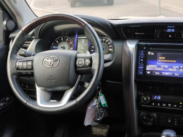 Toyota Fortuner II с пробегом 2019 года, цена 3 333 000 рублей, 212355 км, внедорожник, Автокод Объявления