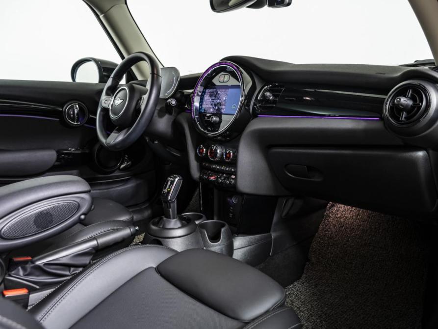 Mini Hatch III (F55/F56) Рестайлинг 2 Москва  - изображение 14