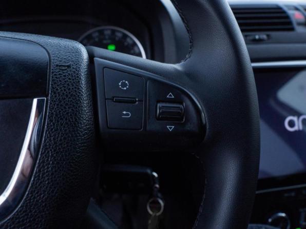 Skoda Octavia II (A5) Рестайлинг с пробегом 2012 года, цена 790 000 рублей, 291403 км, лифтбек, Автокод Объявления
