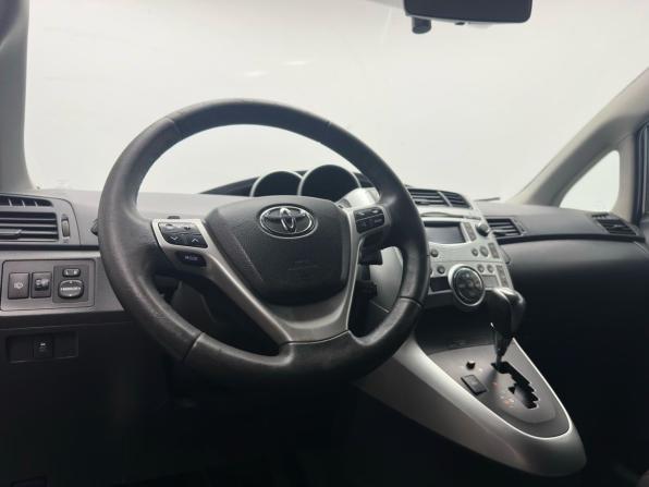 Toyota Verso I с пробегом 2010 года, цена 1 069 000 рублей, 149600 км, компактвэн, Автокод Объявления