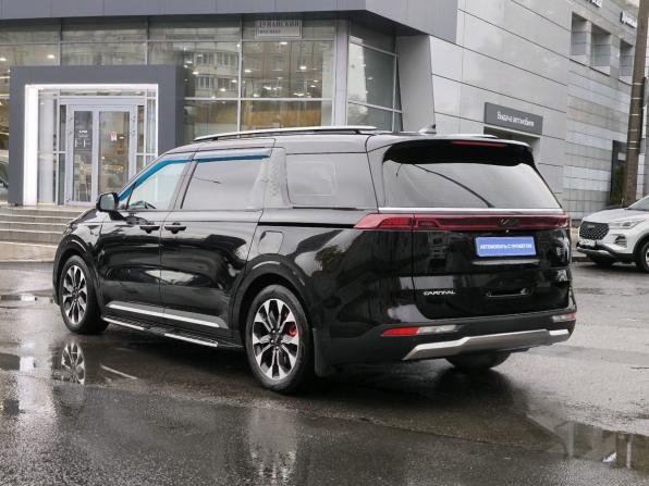 Kia Carnival IV с пробегом 2023 года, цена 4 800 000 рублей, 79228 км, минивэн, Автокод Объявления