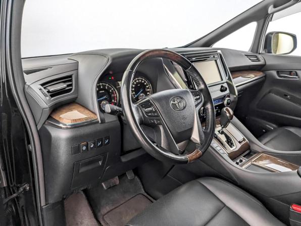 Toyota Alphard III с пробегом 2016 года, цена 4 325 000 рублей, 89908 км, минивэн, Автокод Объявления