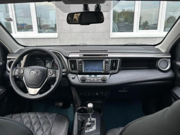 Toyota RAV4 IV (XA40) Рестайлинг с пробегом 2018 года, цена 2 690 000 рублей, 94940 км, внедорожник, Автокод Объявления