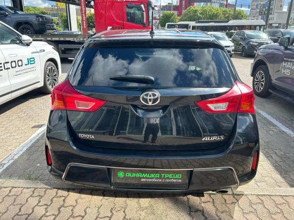 Toyota Auris II с пробегом 2013 года, цена 895 000 рублей, 304058 км, хэтчбек, Автокод Объявления