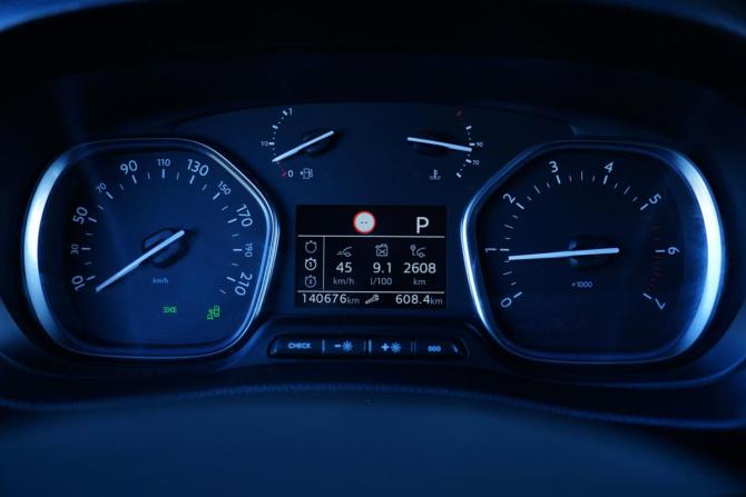 Opel Zafira Life I с пробегом 2021 года, цена 3 500 000 рублей, 128000 км, минивэн, Автокод Объявления