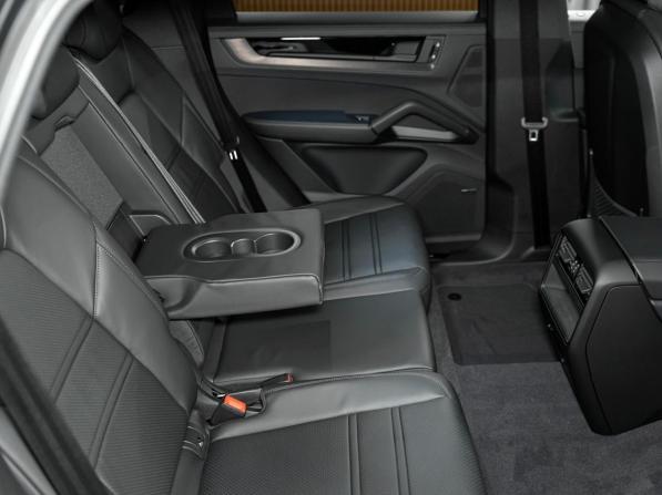Новый Porsche Cayenne III Рестайлинг 2026 года, цена 18 890 000 рублей, внедорожник, Автокод Объявления