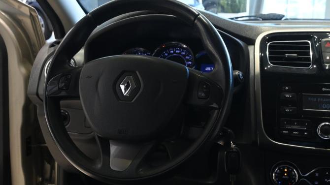 Renault Sandero II с пробегом 2017 года, цена 970 000 рублей, 126790 км, хэтчбек, Автокод Объявления