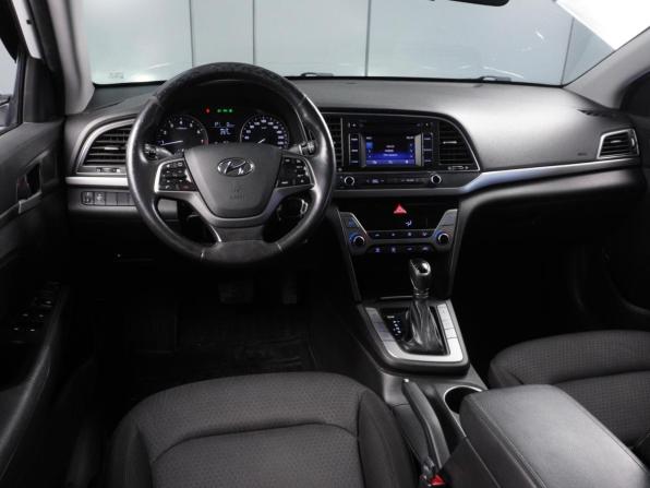 Hyundai Elantra VI (AD) с пробегом 2017 года, цена 1 350 000 рублей, 219935 км, седан, Автокод Объявления