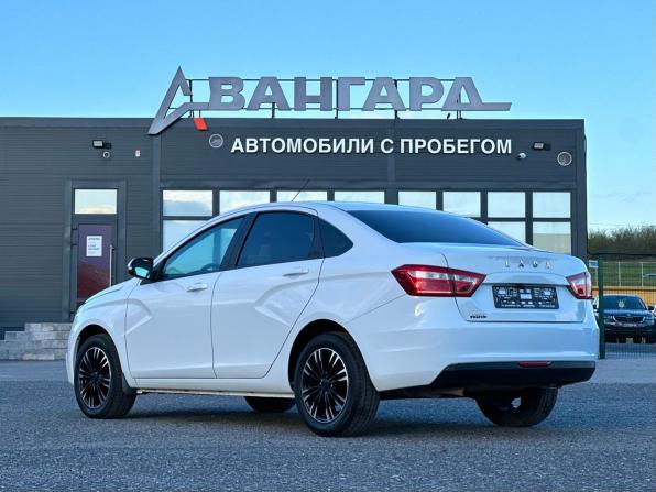 Lada (ВАЗ) Vesta I с пробегом 2021 года, цена 990 000 рублей, 130000 км, седан, Автокод Объявления