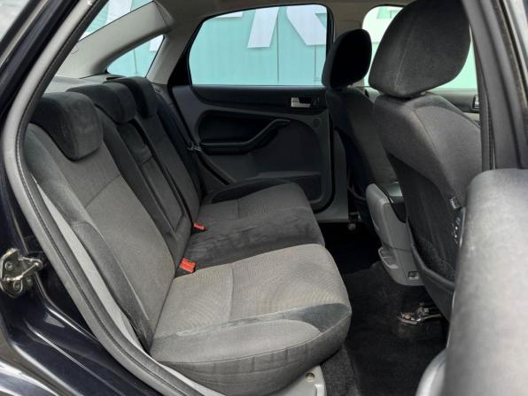 Ford Focus II Рестайлинг с пробегом 2008 года, цена 559 000 рублей, 258413 км, седан, Автокод Объявления