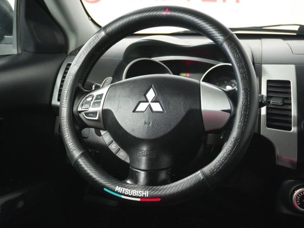 Mitsubishi Outlander II с пробегом 2008 года, цена 829 000 рублей, 201608 км, внедорожник, Автокод Объявления