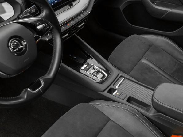 Skoda Octavia IV (A8) с пробегом 2020 года, цена 2 540 000 рублей, 67598 км, лифтбек, Автокод Объявления