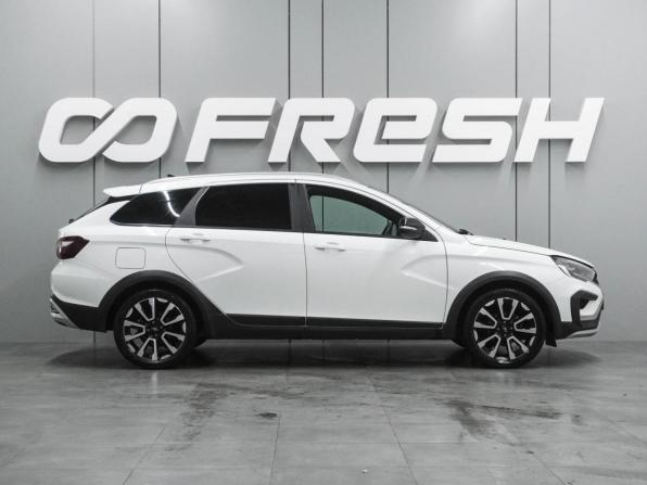 Lada (ВАЗ) Vesta I Рестайлинг (NG) с пробегом 2024 года, цена 1 299 000 рублей, 65505 км, универсал, Автокод Объявления