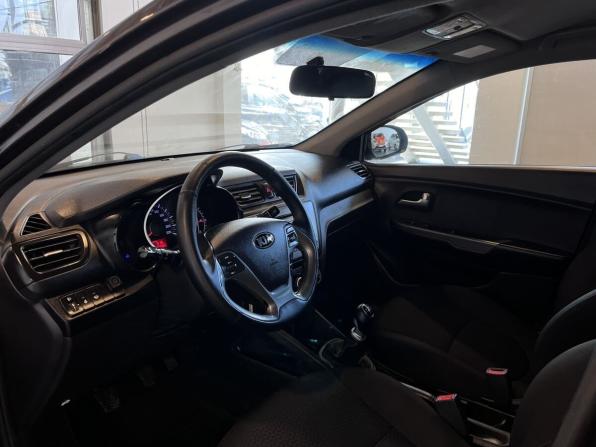 Kia Rio III Рестайлинг с пробегом 2016 года, цена 535 000 рублей, 362332 км, седан, Автокод Объявления