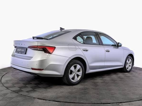 Skoda Octavia IV (A8) с пробегом 2021 года, цена 1 999 000 рублей, 145049 км, лифтбек, Автокод Объявления