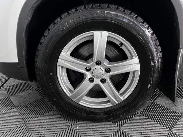 Volkswagen Tiguan I Рестайлинг с пробегом 2014 года, цена 1 085 000 рублей, 195000 км, внедорожник, Автокод Объявления