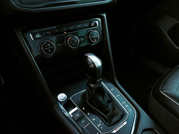 Volkswagen Tiguan II с пробегом 2018 года, цена 2 249 000 рублей, 154581 км, внедорожник, Автокод Объявления