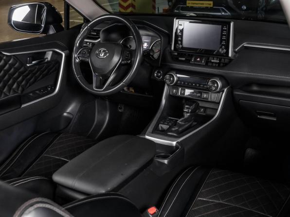Toyota RAV4 V (XA50) с пробегом 2021 года, цена 3 799 000 рублей, 97159 км, внедорожник, Автокод Объявления