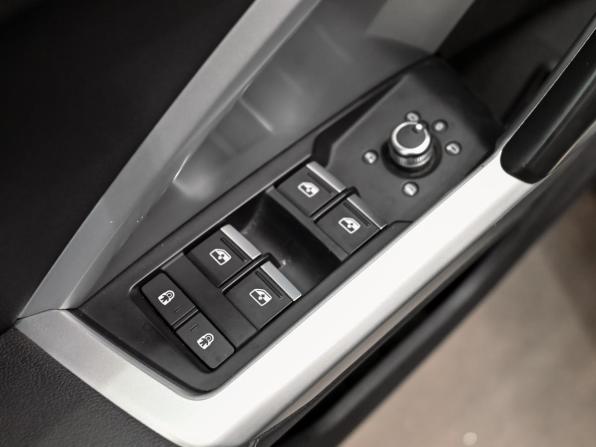 Audi Q3 II (F3) с пробегом 2018 года, цена 2 950 000 рублей, 154328 км, внедорожник, Автокод Объявления