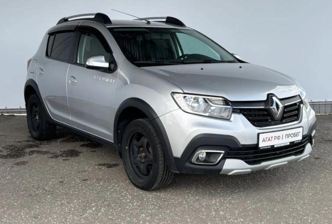 Renault Sandero II Рестайлинг с пробегом 2020 года, цена 1 115 000 рублей, 111389 км, хэтчбек, Автокод Объявления