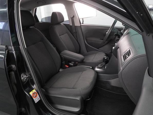 Volkswagen Polo V с пробегом 2011 года, цена 899 000 рублей, 133772 км, седан, Автокод Объявления