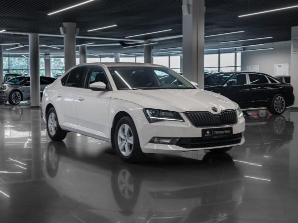 Skoda Superb III с пробегом 2018 года, цена 2 500 000 рублей, 105000 км, лифтбек, Автокод Объявления
