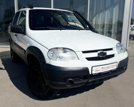 Chevrolet Niva I Рестайлинг с пробегом 2016 года, цена 650 000 рублей, 125000 км, внедорожник, Автокод Объявления