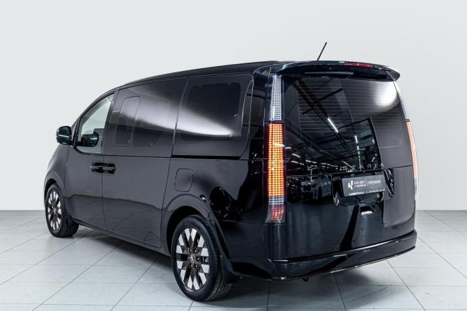 Hyundai Staria I с пробегом 2021 года, цена 4 089 000 рублей, 115000 км, минивэн, Автокод Объявления