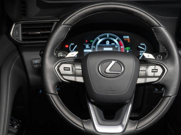 Новый Lexus LX IV 2025 года, цена 35 490 000 рублей, внедорожник, Автокод Объявления