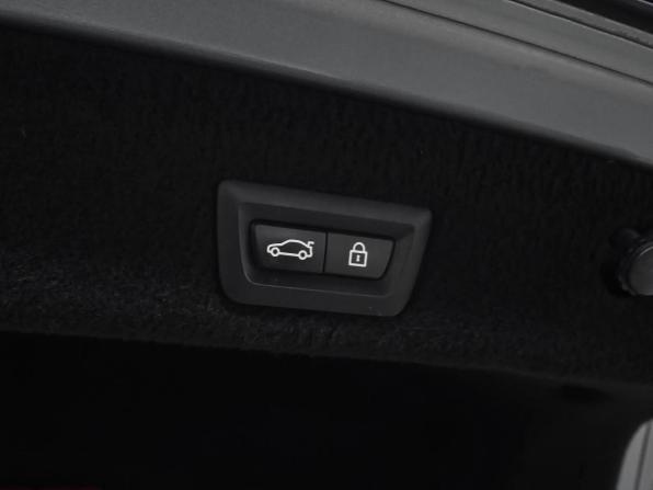 BMW 7 серии VI (G11/G12) Рестайлинг с пробегом 2020 года, цена 5 750 000 рублей, 126890 км, седан, Автокод Объявления