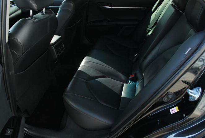 Toyota Camry VII (XV50) Рестайлинг 2 с пробегом 2018 года, цена 2 650 000 рублей, 208160 км, седан, Автокод Объявления