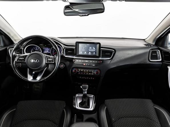 Kia Ceed III с пробегом 2019 года, цена 1 999 000 рублей, 119001 км, универсал, Автокод Объявления