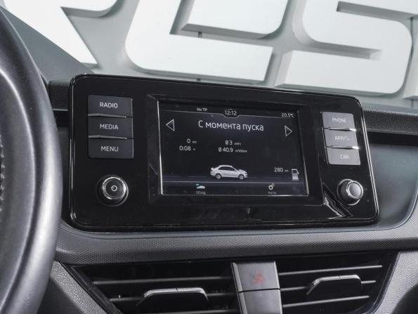Skoda Rapid II с пробегом 2021 года, цена 1 889 000 рублей, 42631 км, лифтбек, Автокод Объявления