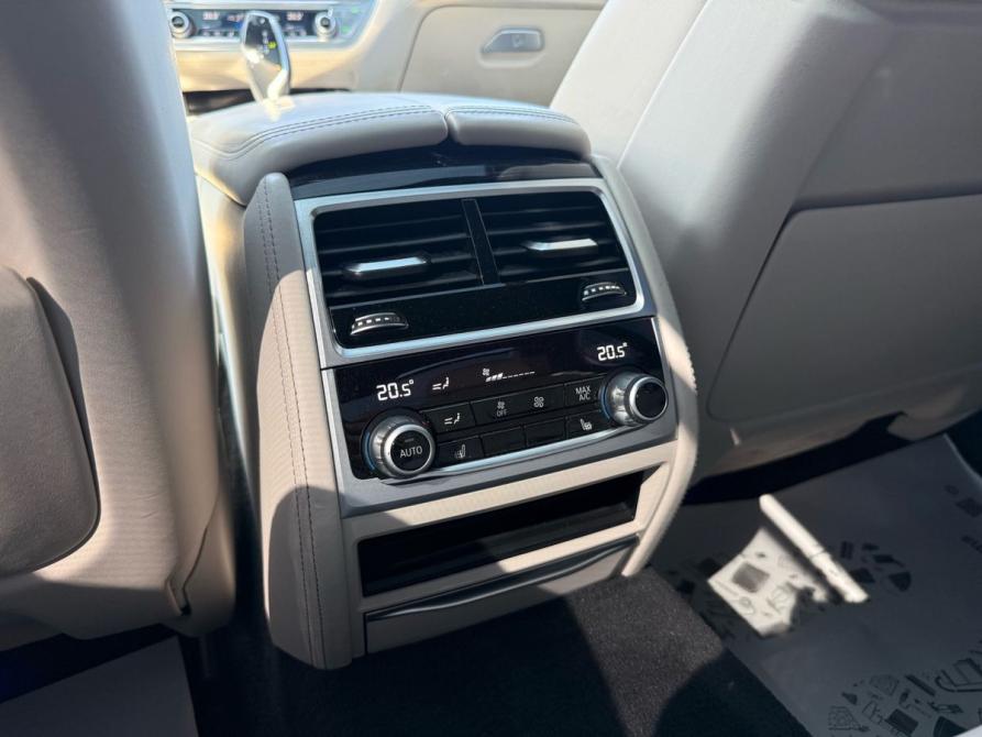 BMW 7 серии VI (G11/G12) Рестайлинг Пермь  - изображение 16