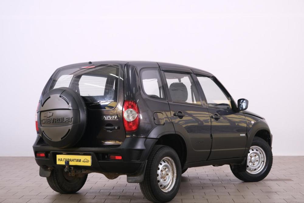 Chevrolet Niva I Рестайлинг Омск  - изображение 7