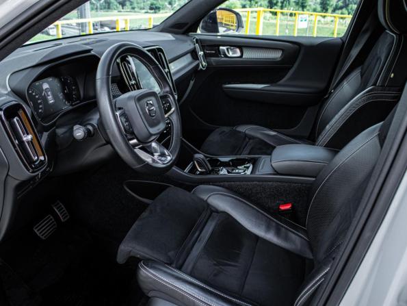 Volvo XC40 I с пробегом 2019 года, цена 3 500 000 рублей, 52118 км, внедорожник, Автокод Объявления