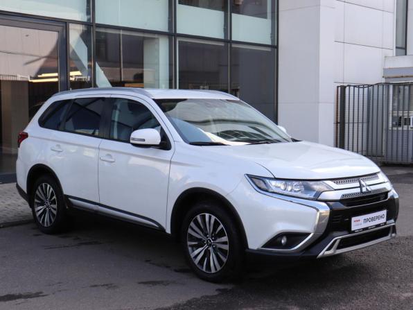 Mitsubishi Outlander III Рестайлинг 3 с пробегом 2019 года, цена 1 919 000 рублей, 142500 км, внедорожник, Автокод Объявления