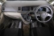 Toyota ISis I Рестайлинг Омск  - изображение 34