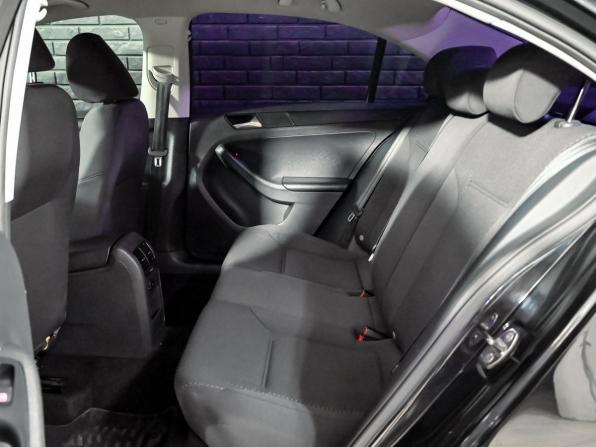 Volkswagen Jetta VI с пробегом 2013 года, цена 900 000 рублей, 251159 км, седан, Автокод Объявления