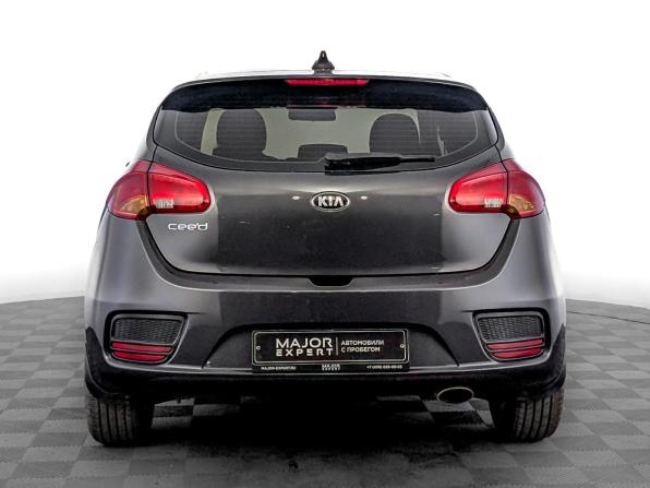 Kia Ceed II Рестайлинг с пробегом 2018 года, цена 1 385 000 рублей, 102124 км, хэтчбек, Автокод Объявления