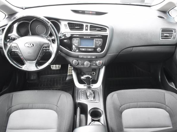 Kia Ceed II с пробегом 2013 года, цена 925 000 рублей, 215747 км, универсал, Автокод Объявления