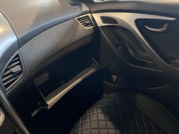 Hyundai Elantra V (MD) с пробегом 2012 года, цена 1 096 000 рублей, 123953 км, седан, Автокод Объявления
