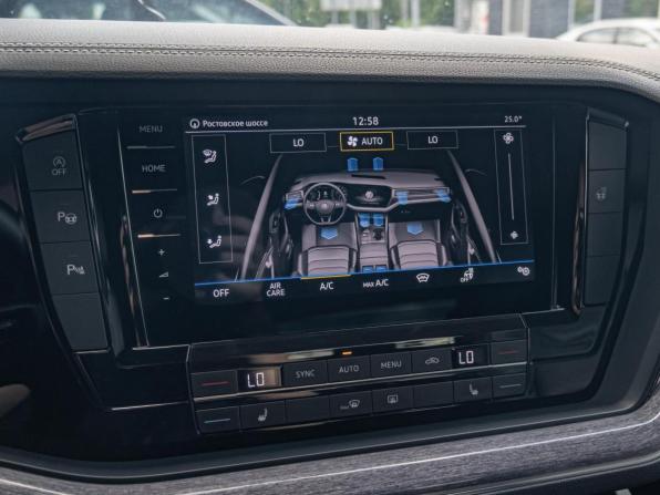 Volkswagen Touareg III с пробегом 2018 года, цена 4 110 000 рублей, 129288 км, внедорожник, Автокод Объявления