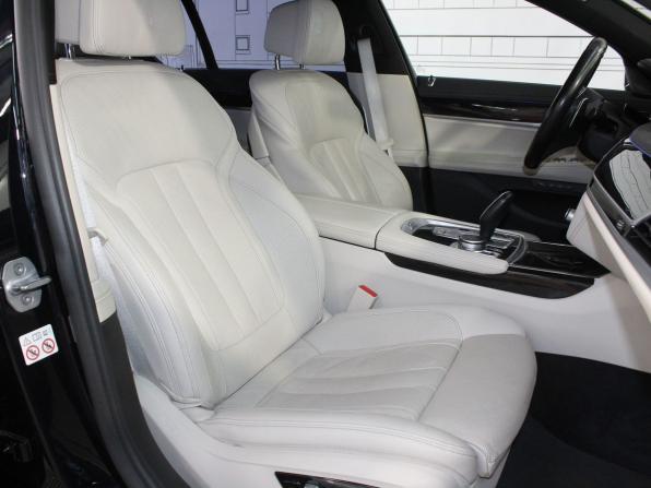 BMW 7 серии VI (G11/G12) с пробегом 2018 года, цена 4 390 000 рублей, 97000 км, седан, Автокод Объявления