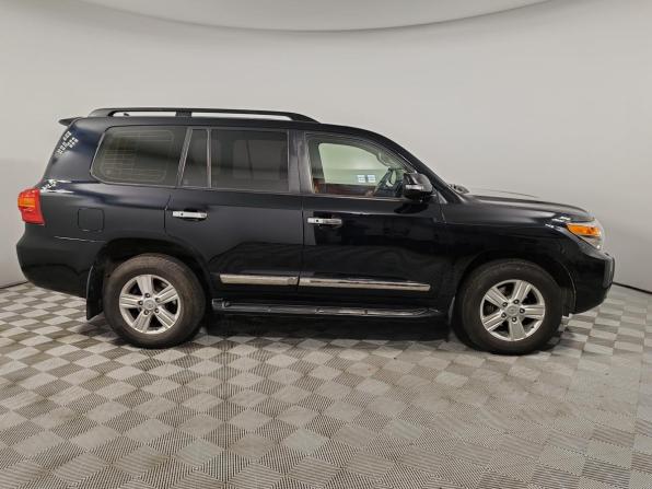 Toyota Land Cruiser 200 Series Рестайлинг 1 с пробегом 2015 года, цена 4 449 000 рублей, 172494 км, внедорожник, Автокод Объявления