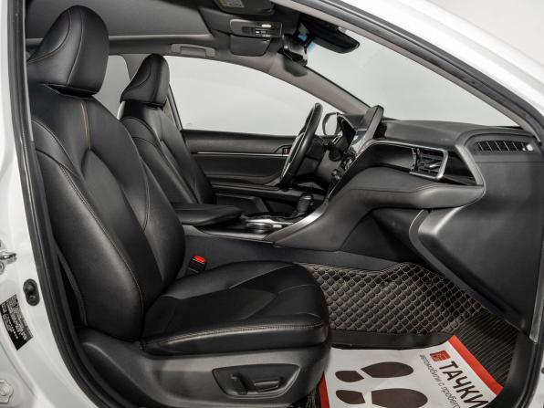 Toyota Camry VIII (XV70) Рестайлинг с пробегом 2021 года, цена 3 550 000 рублей, 59617 км, седан, Автокод Объявления