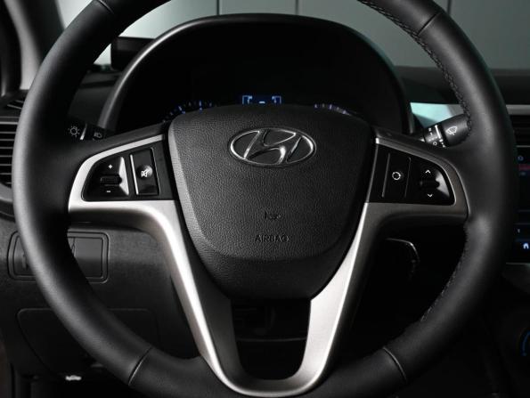 Hyundai Solaris I Рестайлинг с пробегом 2015 года, цена 1 259 000 рублей, 106575 км, седан, Автокод Объявления
