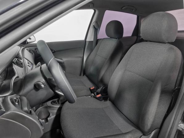 Ford Focus I Рестайлинг с пробегом 2004 года, цена 155 000 рублей, 355000 км, седан, Автокод Объявления