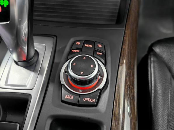 BMW X5 II (E70) Рестайлинг с пробегом 2011 года, цена 2 220 000 рублей, 302000 км, внедорожник, Автокод Объявления